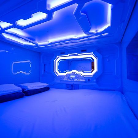 Space Q Capsule Hotel Sydney Esterno foto