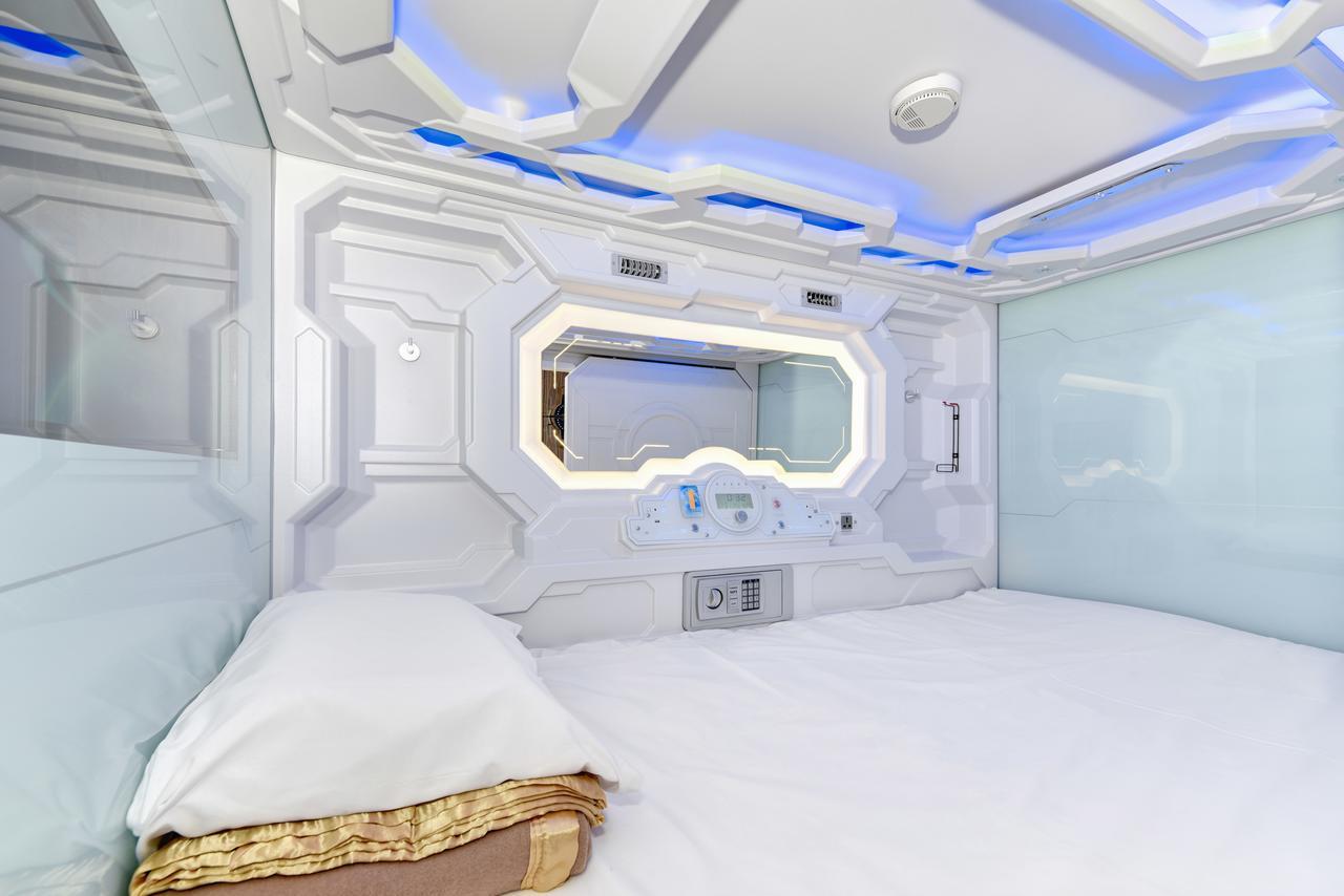 Space Q Capsule Hotel Sydney Esterno foto